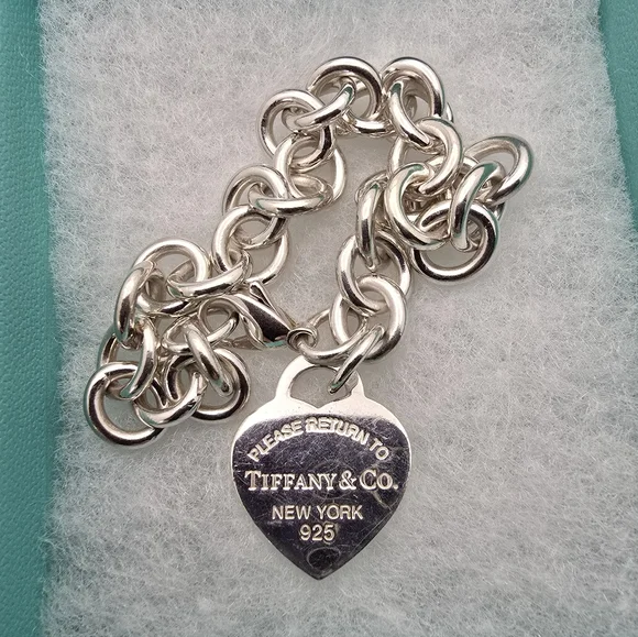 Tiffany Co Return To Tiffany Heart Tag Charm Sterling Silver Bracelet, 7 3/4... - Picture 2 of 5